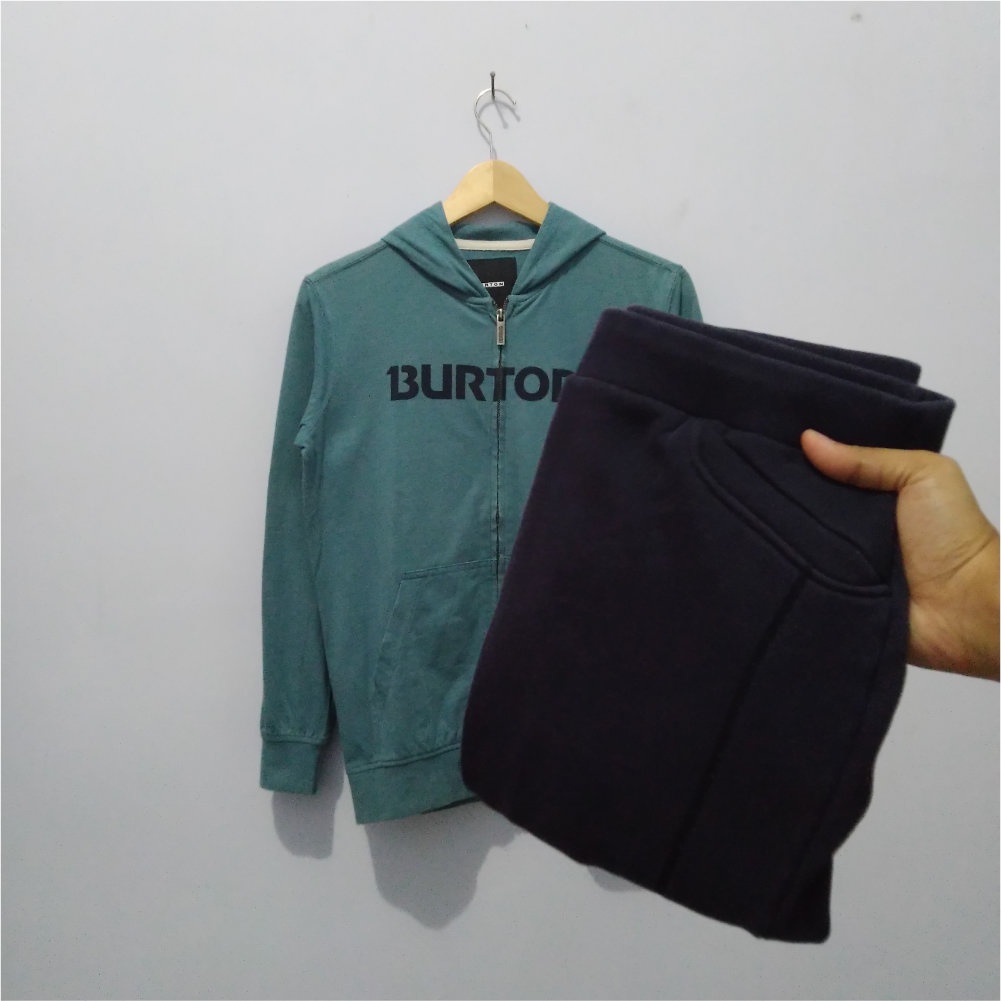 Set Hoodie Burton x Celana Louis  second