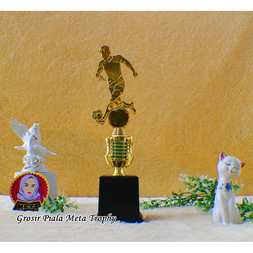 Piala Set Juara 123 & Harapan Murah Olahraga Sepak bola Futsal Basket Volly
