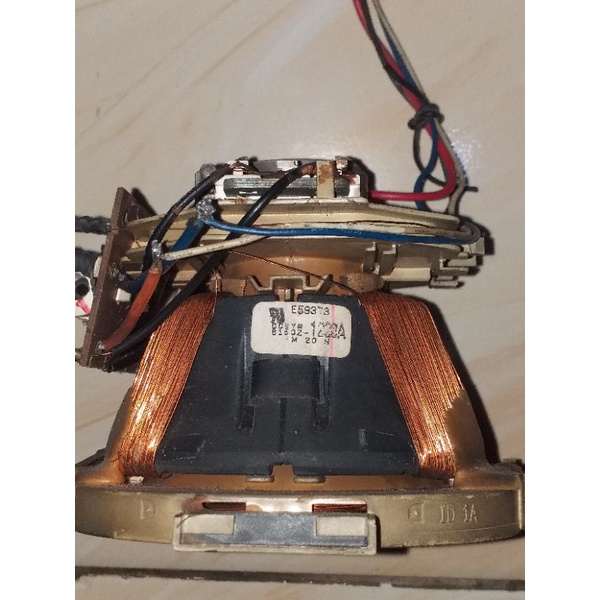 Defleksi /yoke tv LG flat