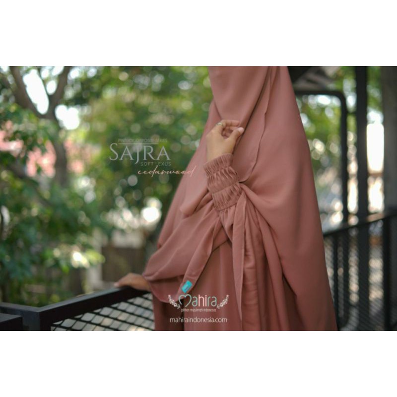 GAMIS SYAR'I MAHIRA SAJRA SERIES SET HIJAB & FREE CADAR WARNA CEDARWOOD SIZE M TERLARIS DI INDONESIA
