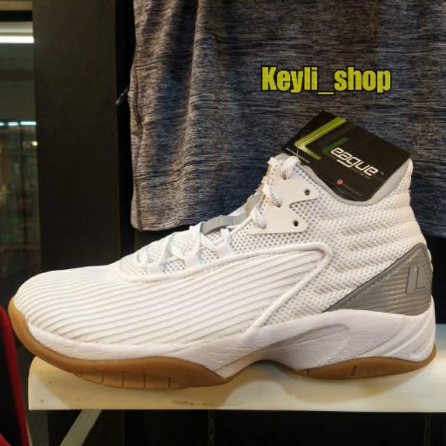 Sepatu League Basket Clash 2 White Cowo Cewe Basketball Shoes Pria Wanita Putih Original Murah Promo