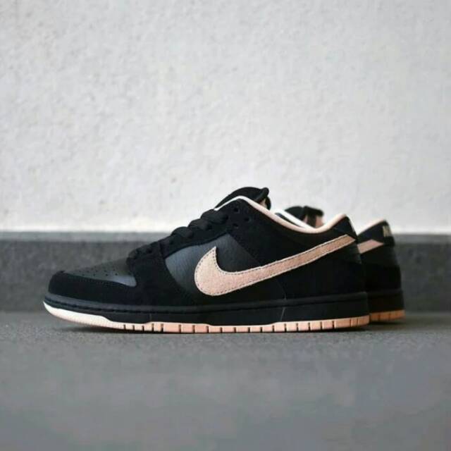 nike sb dunk low coral