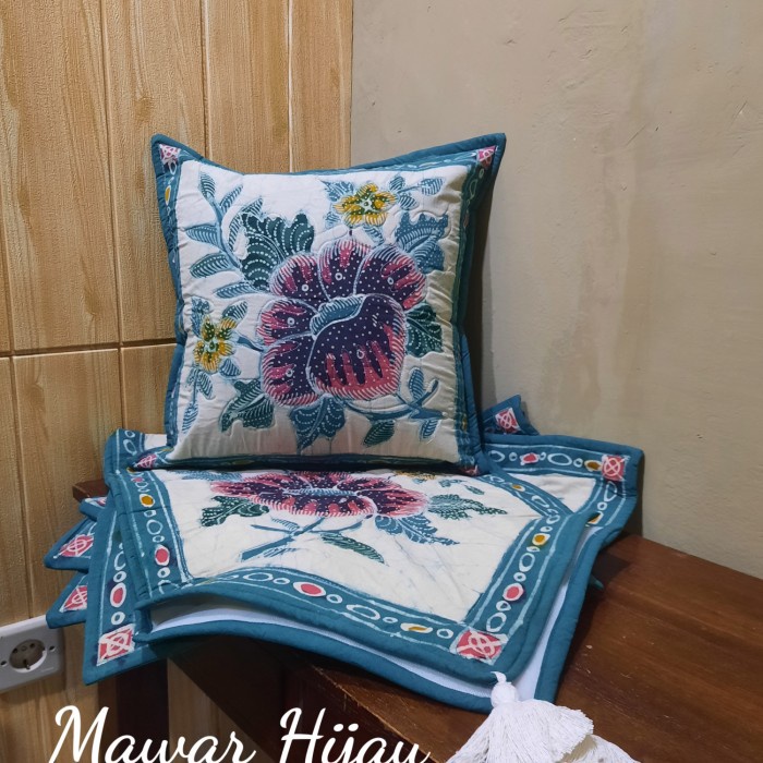 Sarung Bantal Sofa - Sarung Bantal Sofa Atau Kursi Set Batik Tulis Bunga Kupu Hijau