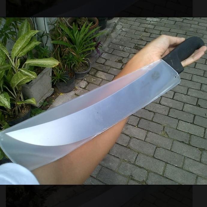 PISAU SEMBELIH VICTORINOX MODEL LENGKUNG/CIMETER KODE 5.7303.25