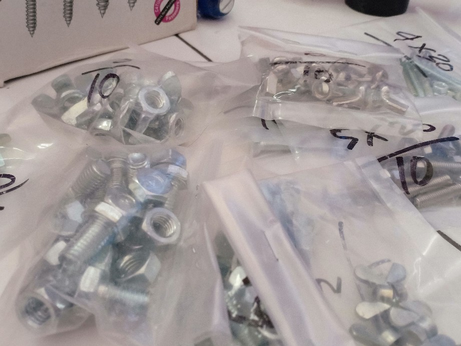 M5 Mur Kuping Wing Nut Kupu - Kupu Putih