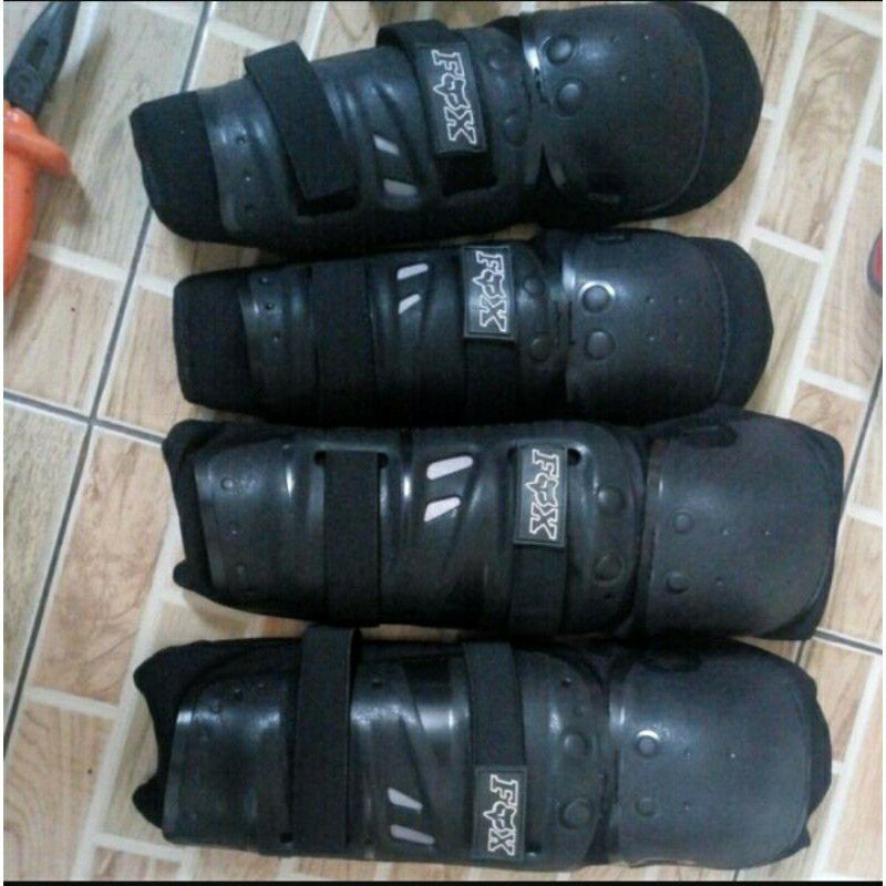 Deker FOX pelindung Lutut dan Siku