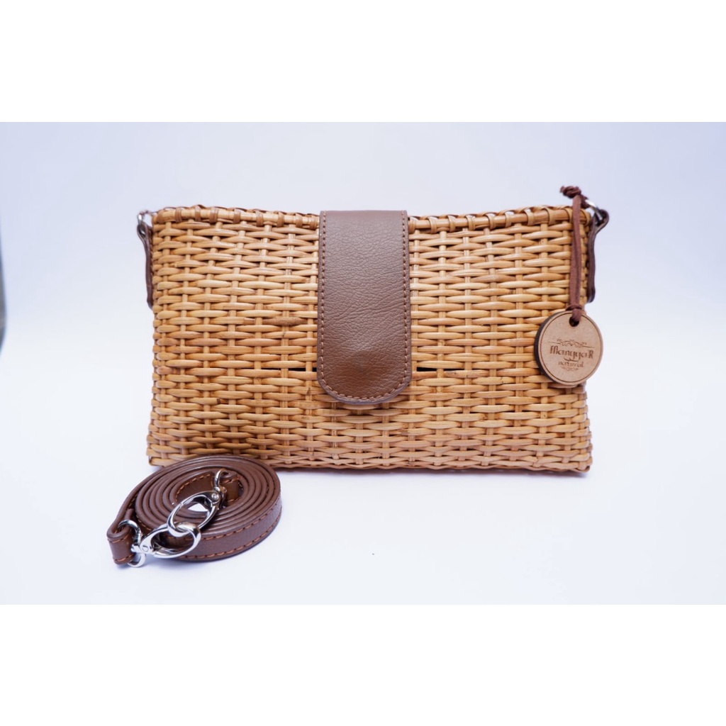 Tas Rotan Wanita Dompet Manggar Slingbag Dompet Rotan