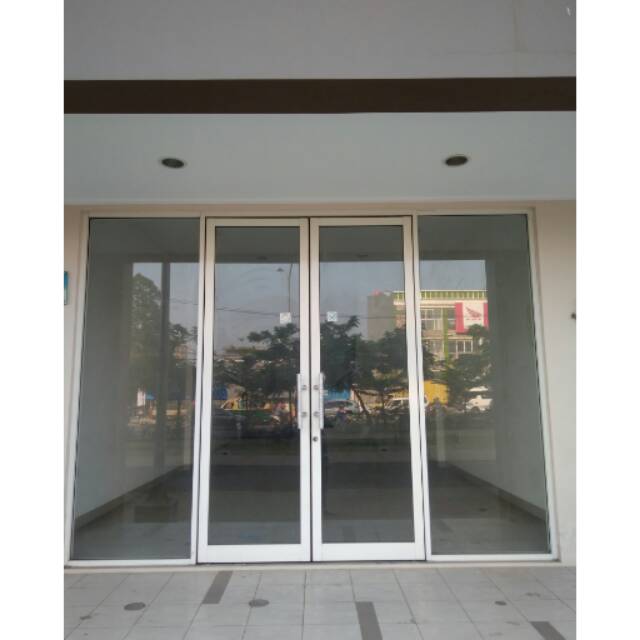 Pintu aluminium kaca