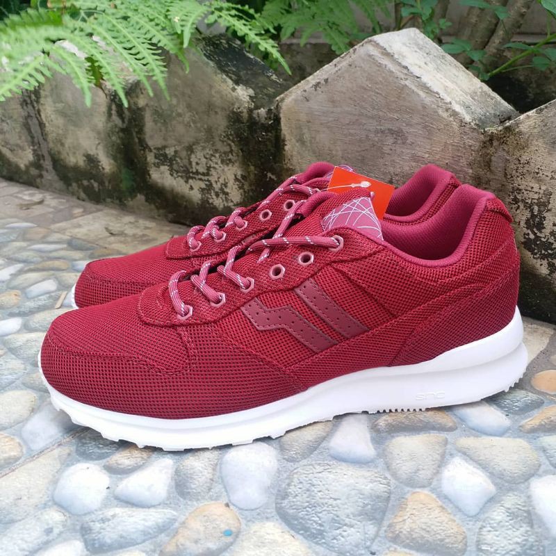 Sepatu sneakers Original PIERO JOGGER FULLMESH BURGUNDY sepatu Sneakers full mesh