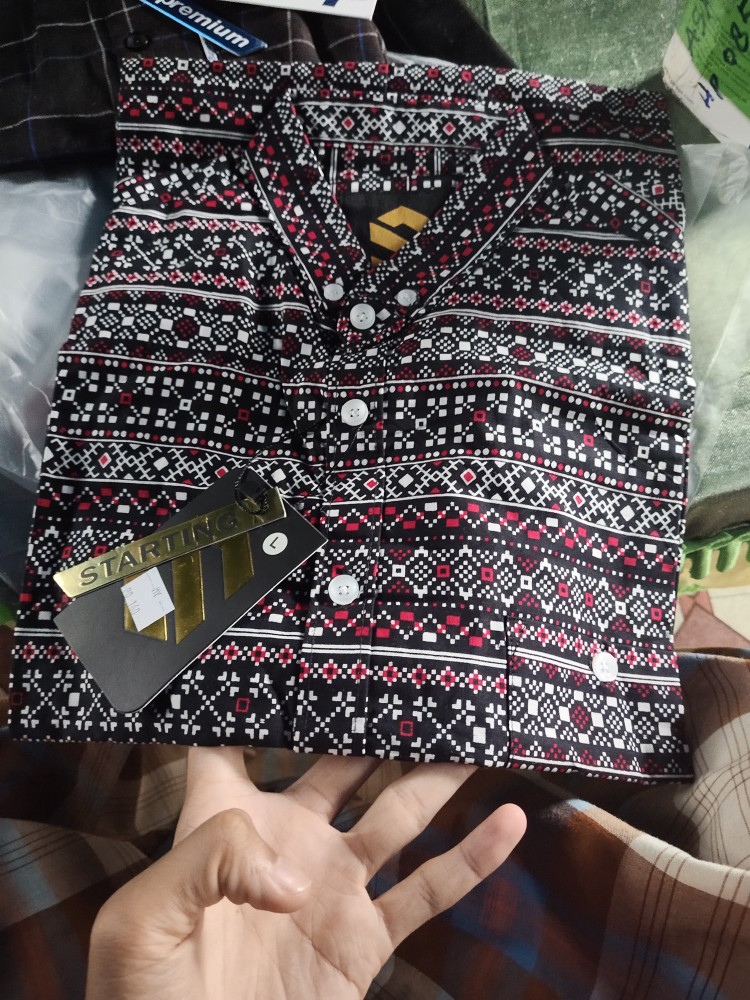 Kemeja Batik Abstrak Modern Pria Cowok Lengan Pendek Hitam Merah Putih Distro Termurah S344