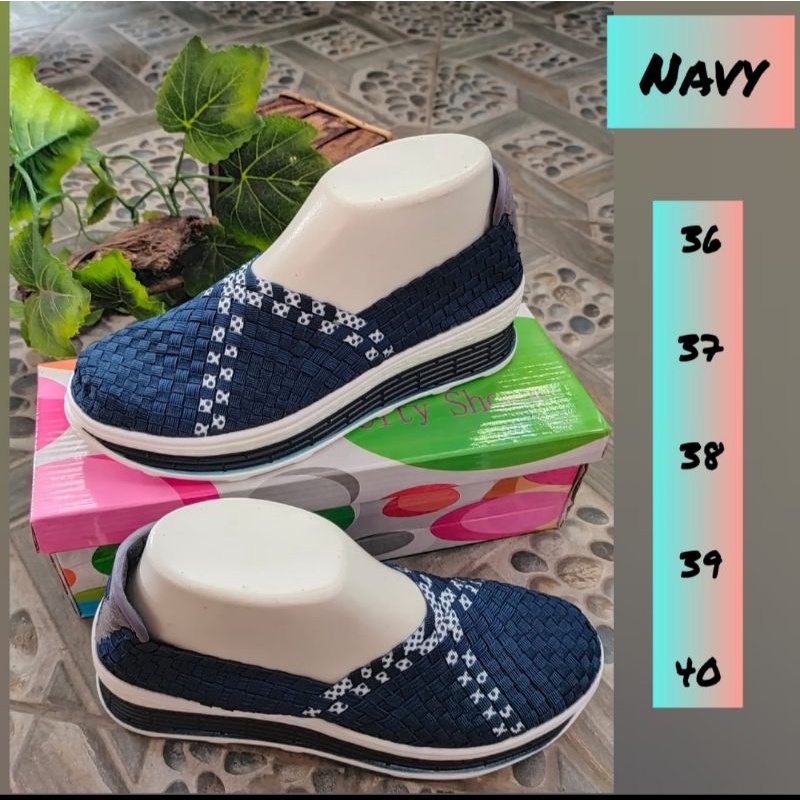 SEPATU ANYAM WEDGES CITY SHOES