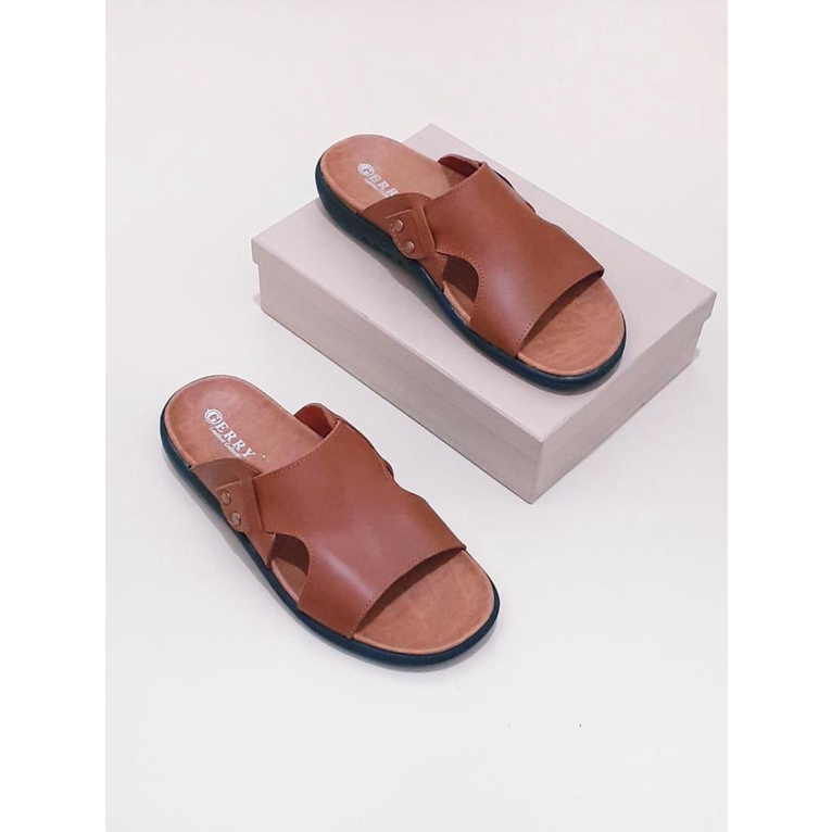 Sandal Cowo Kulit