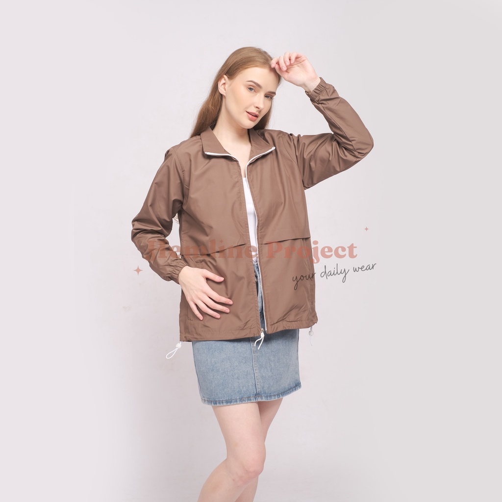 Elya Jaket Coach Wanita - Light Brown