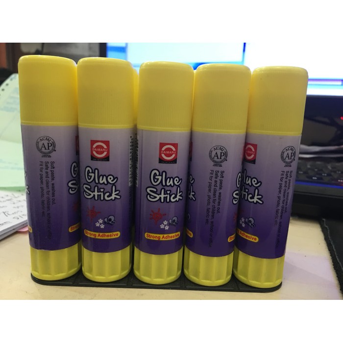 

Jual Lem Glue stick Daimaru 15 g Berkualitas