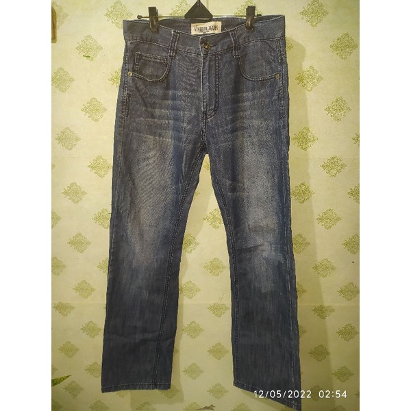 Celana cowok sz 31 (LP 82) brand Yishion jeans