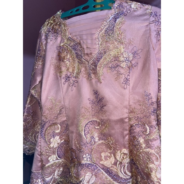 one set kebaya dan rok