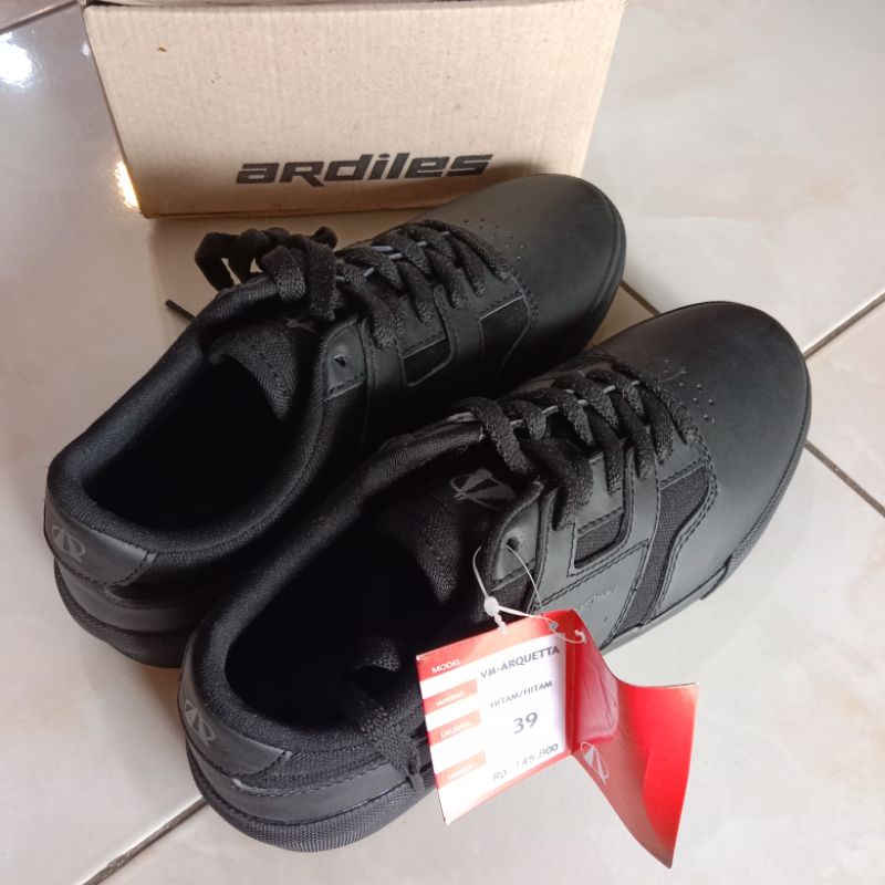 [CUCI GUDANG] SEPATU SEKOLAH SMP/SMA ARDILLES HITAM TALI