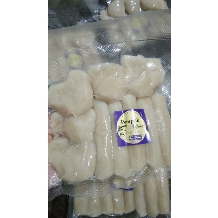 

Pempek ikan Tenggiri Khas palembang empek empek tanpa pengawet tanpa pemutih halal homemade