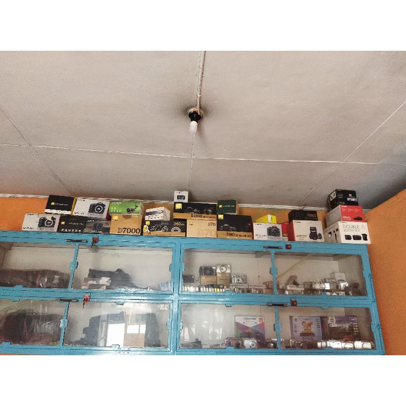 Box kamera canon 1100d