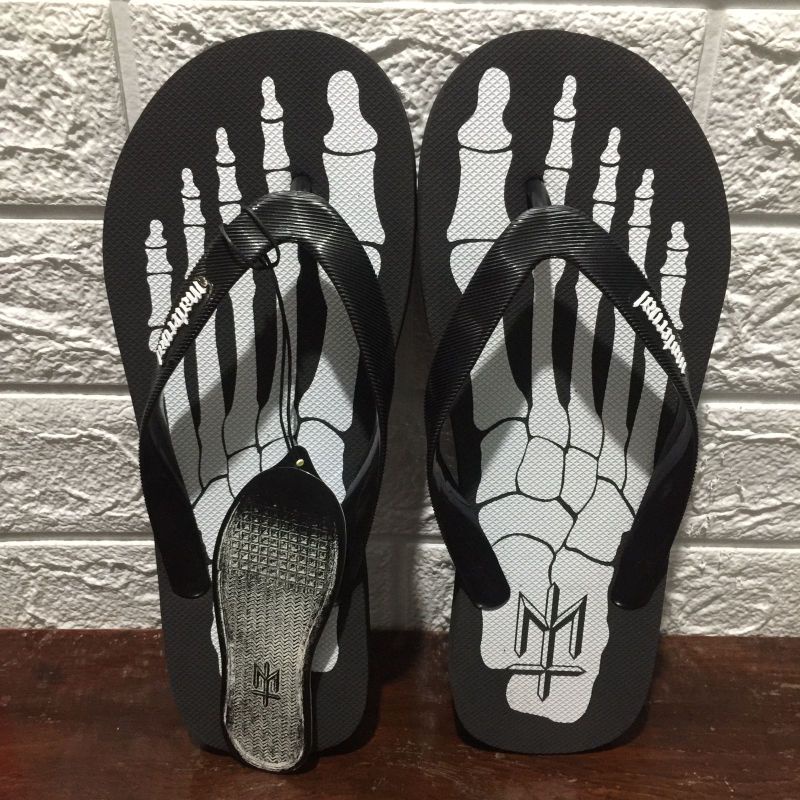 SANDAL JEPIT ORIGINAL MATERNAL DISASTER FF18 SIZE L