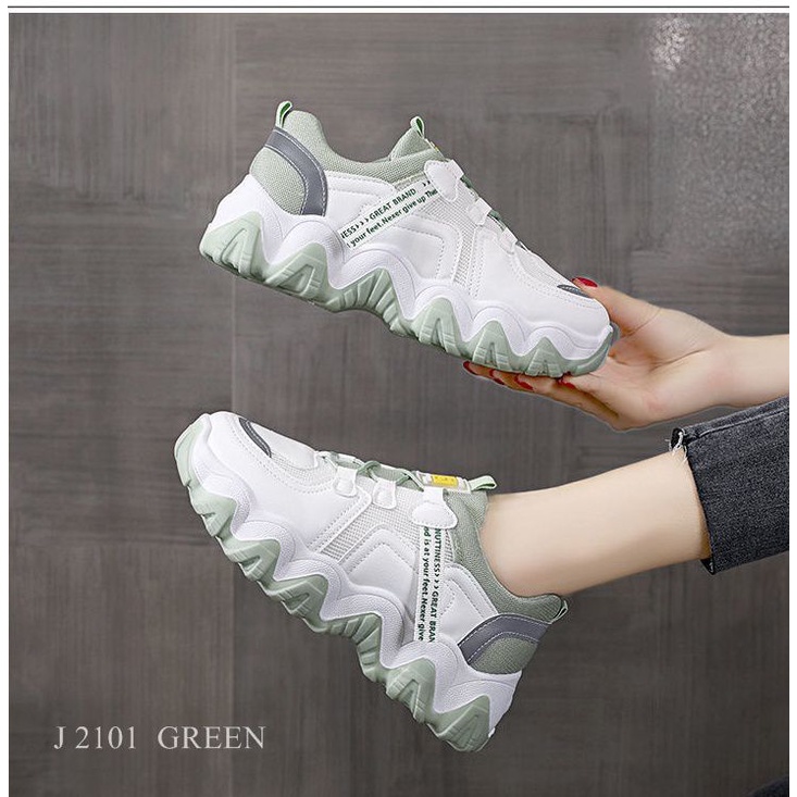 SEPATU WANITA SNEAKER FASHION ALA KOREA QORIAH 2101