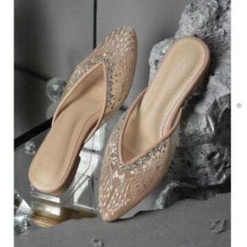 Stella Luna Flat  by  Heylocal.id