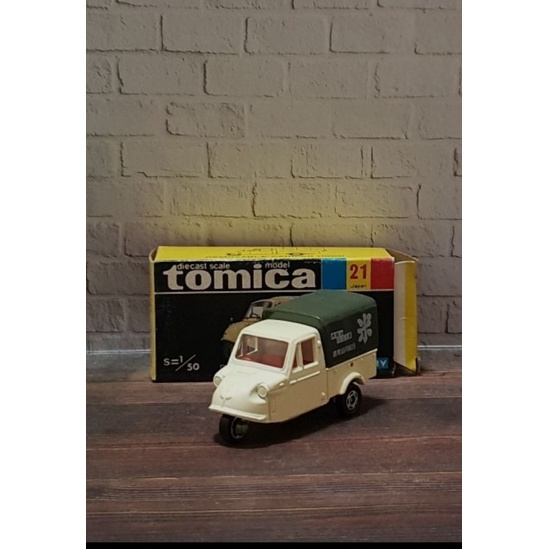 Tomica Blackbox 21 Daihatsu Midget Sakura Made in Japan