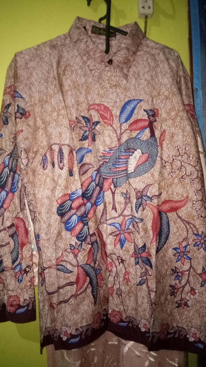 Arjuna Weda Kemeja Batik Pria Cendrawasih