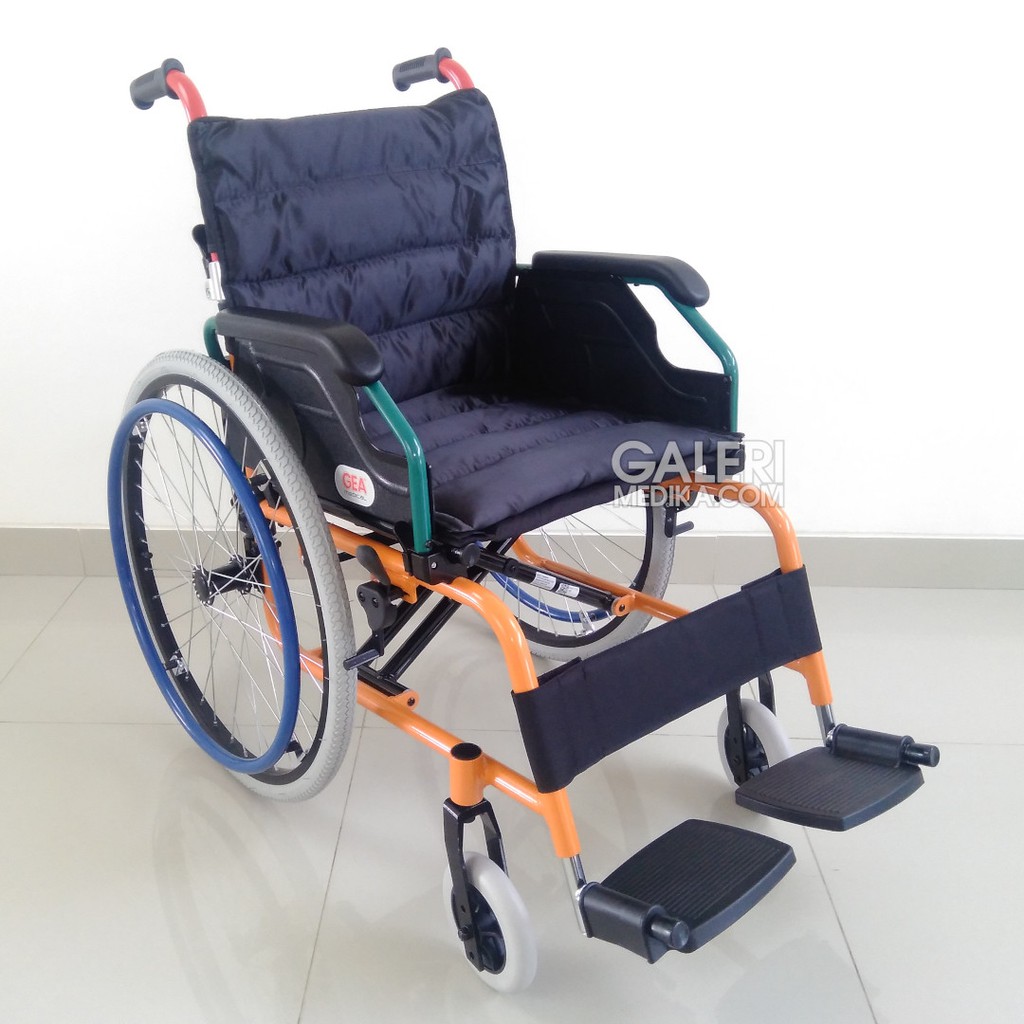 Kursi roda GEA FS980 LA-46 / FS 980 LA-46 / FS980LA 46 Dewasa Aluminium Wheelchair Bisa Dilipat