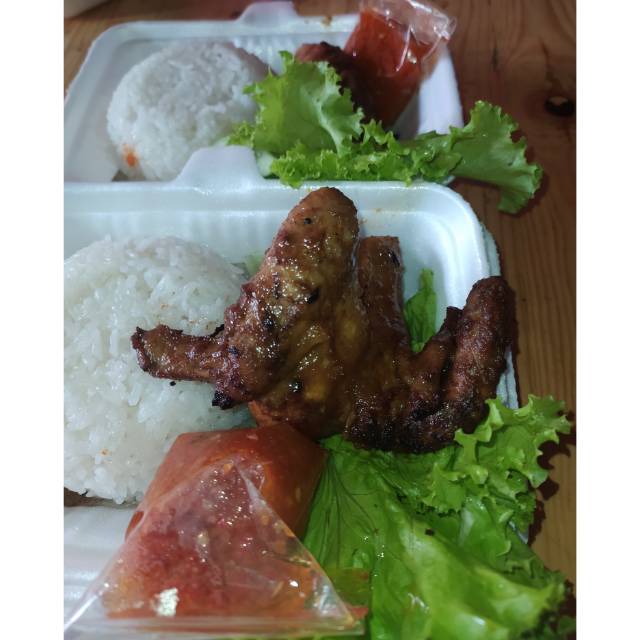 

PAKET NASI AYAM BAKAR BUMBU KUNING