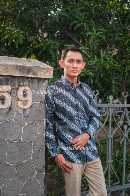 Sidamuliya Batik Kemeja Pria Simfit Premium Jainendra Lengan Panjang