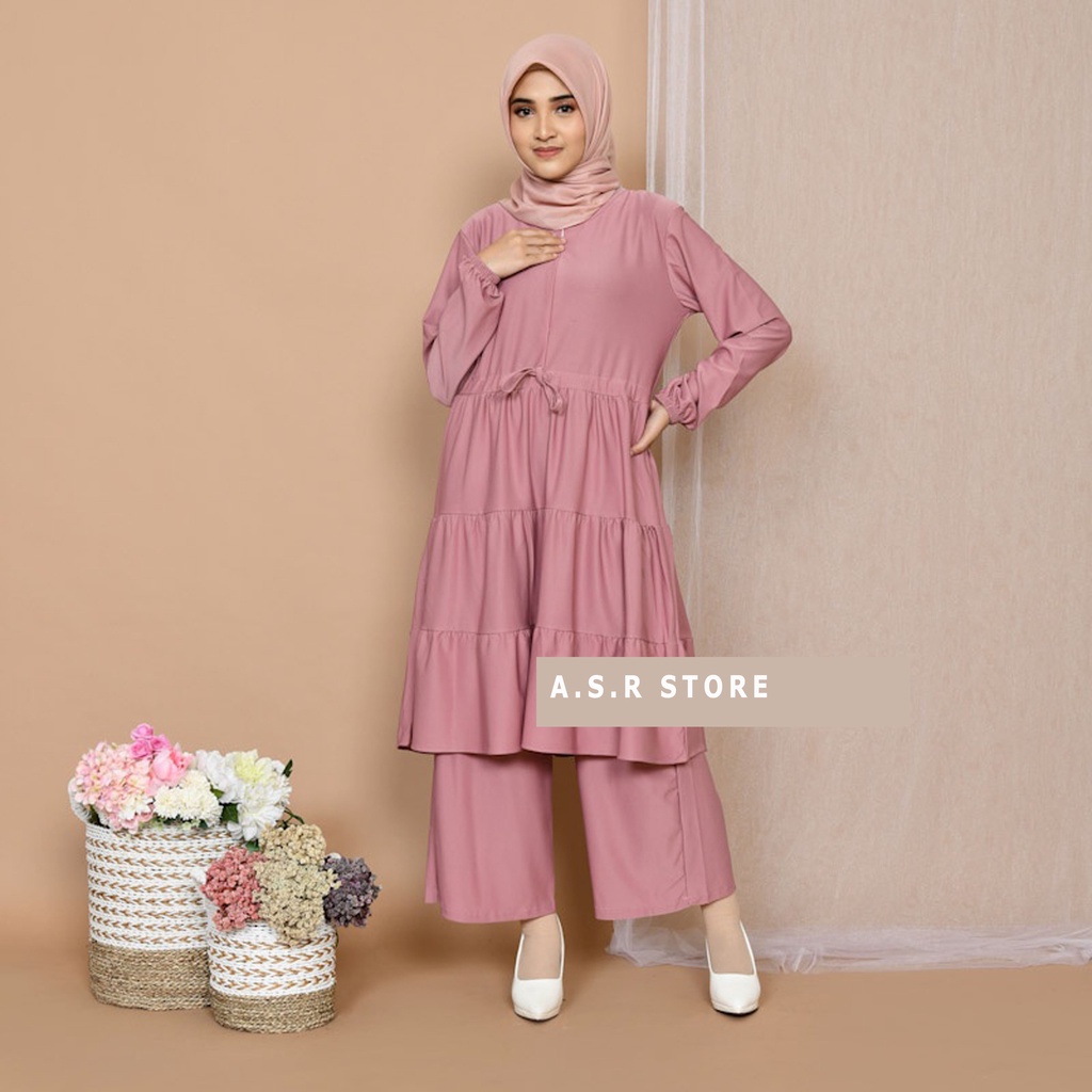 ONE SET MUSLIM MODERN 2IN1// LONG TUNIK SETELAN CELANA MODEL TERBARU// SIZE S M L XL XXL// BAHAN KAIN CREPE PREMIUM// OTHERS UKURAN REGULER JUMBO OVERSIZE// PAKAIAN WANITA REMAJA DAN DEWASA// WARNA NAVY MARUN LAVENDER HIJAU WARDAH// BERKUALITAS KEKINIAN