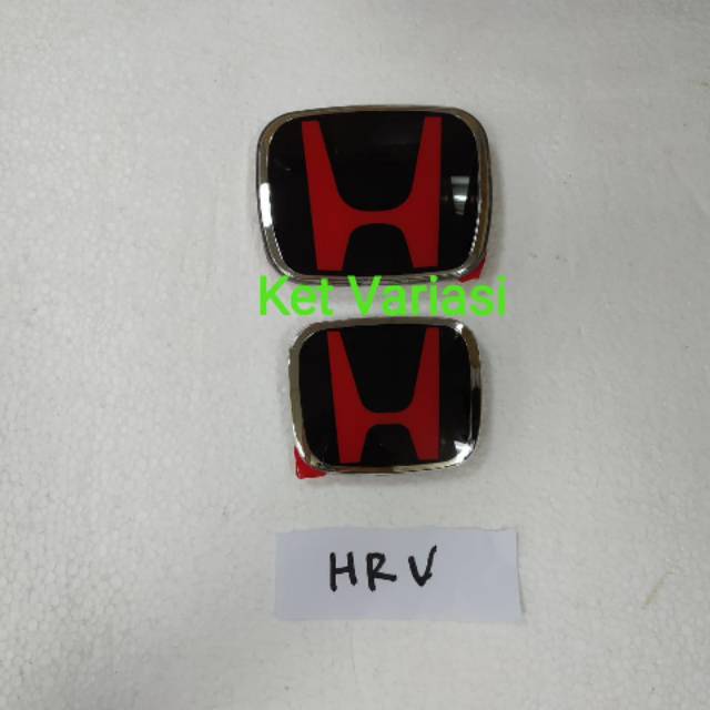 Emblem/ logo Honda hitam merah depan dan belakang Honda HRV ori