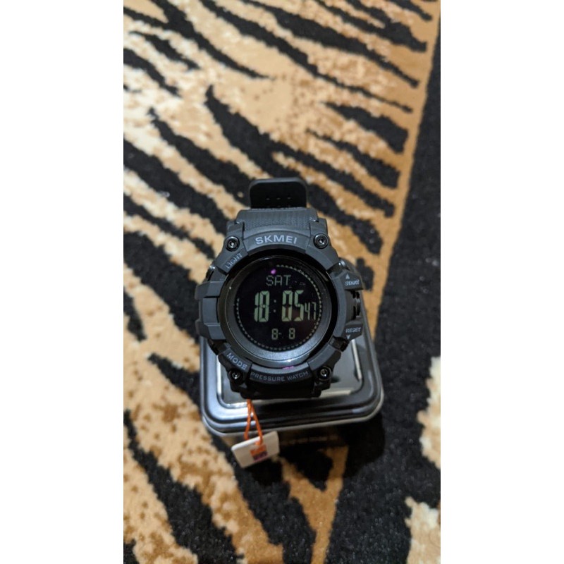 jam tangan pria original altimeter barometer Thermometer compas outdoor climbers gunung