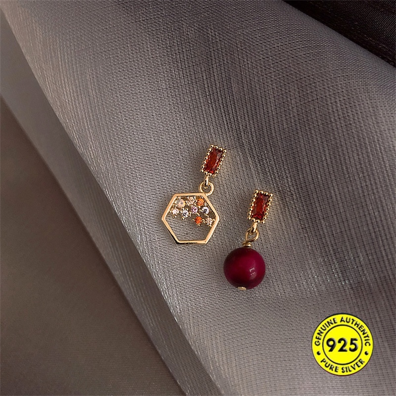 Anting Tusuk Asimetris Bahan Sterling Silver 925 Untuk Wanita