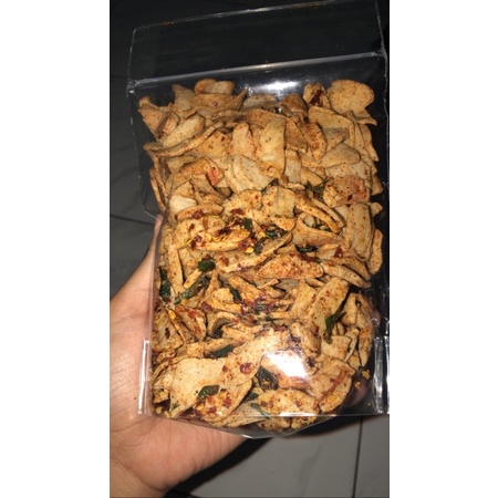 

Basreng pedas daun jeruk 250gr