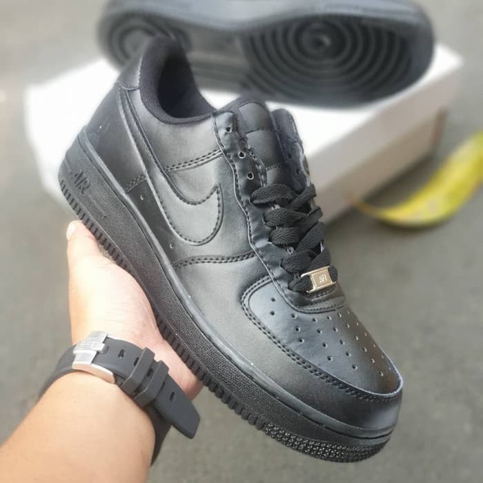 nike air force 1 low 37