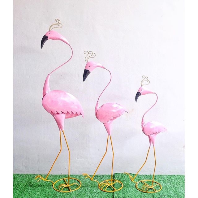

metal flamingo