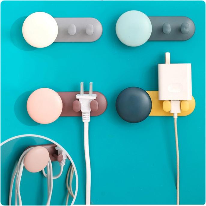 

Klip Kabel Organizer Holder Kabel Colokan Gantungan Stop Kontak Tempel