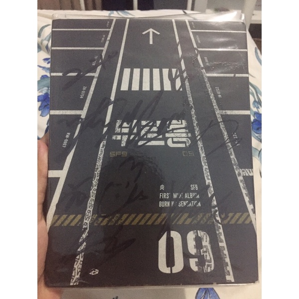 SF9 1st Mini Album Burning Sensation Signed Mwave