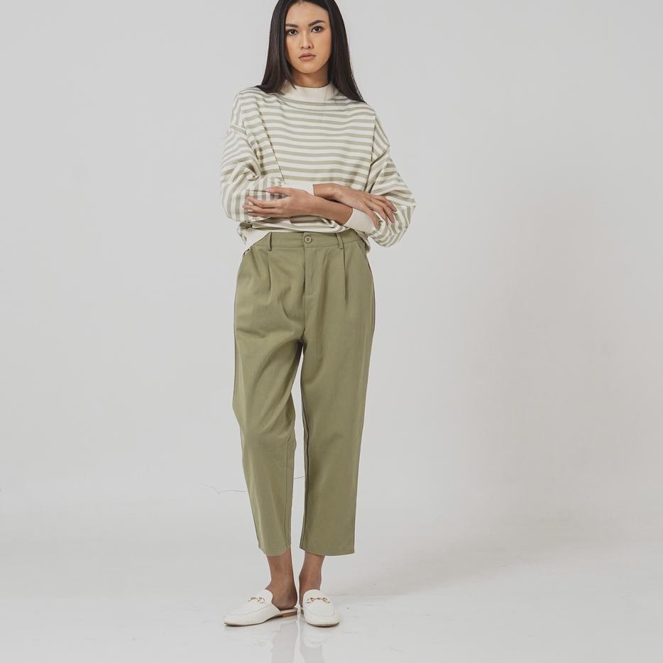 Bagus Dipakai.. This Is April Bailey Stripped Top Wanita Hijau – Atasan Sage 181227