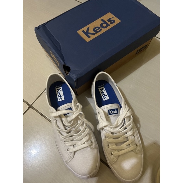 sepatu keds triple kick canvas