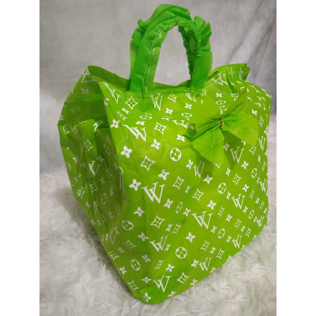 

Tas Hajatan Goodie Bag Nasi Kotak 26x26x23 Tas Berkatan Souvenir Wedding
