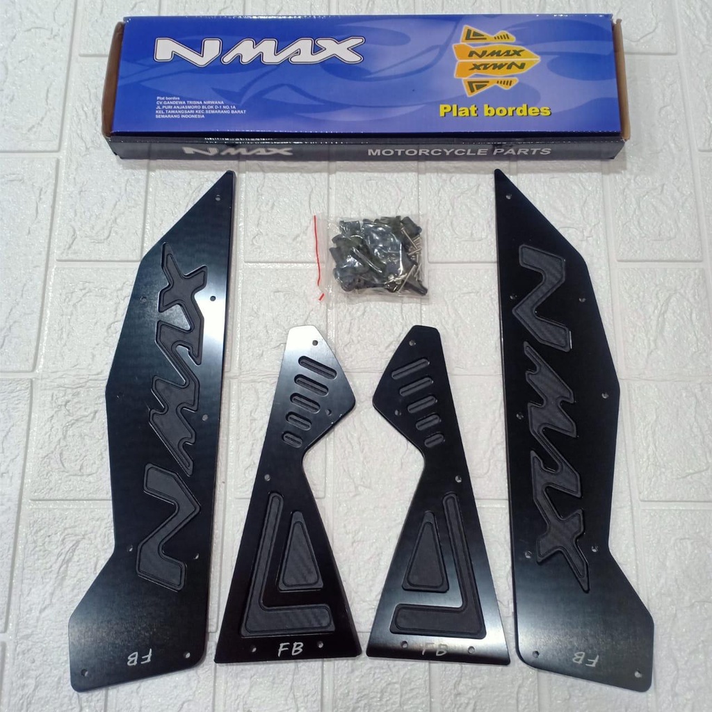 BORDES NMAX LAMA / PIJAKAN NMAX / ALAS KAKI NMAX / AKAI RACING WARNA HITAM