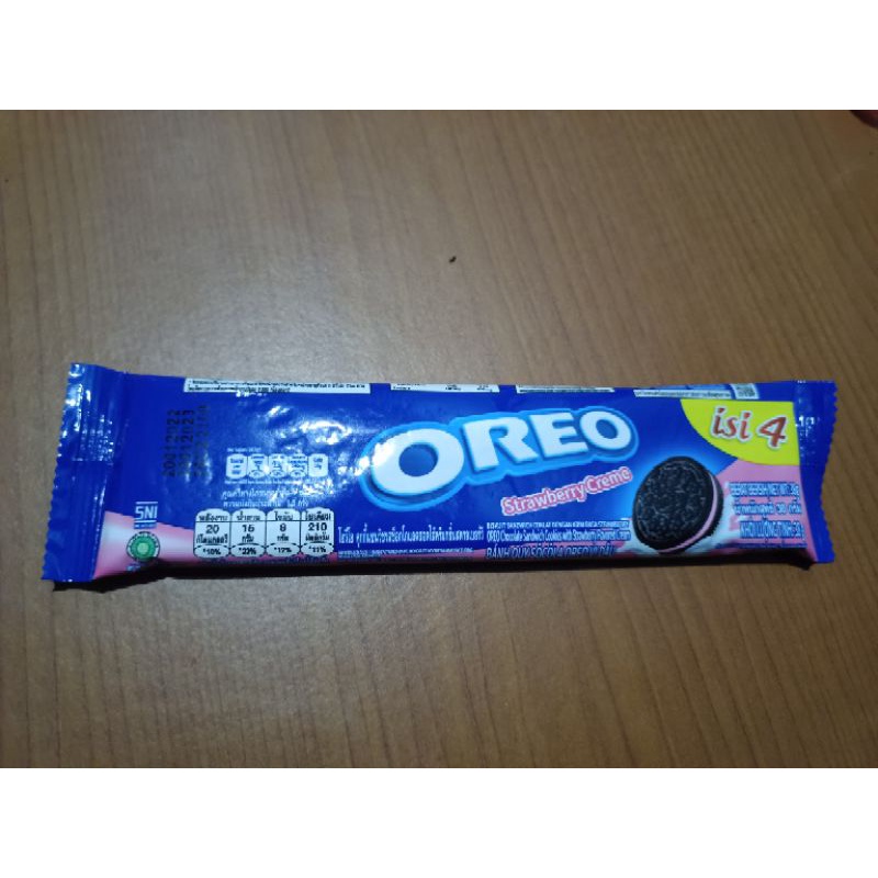 

Oreo cream biskuit isi 4