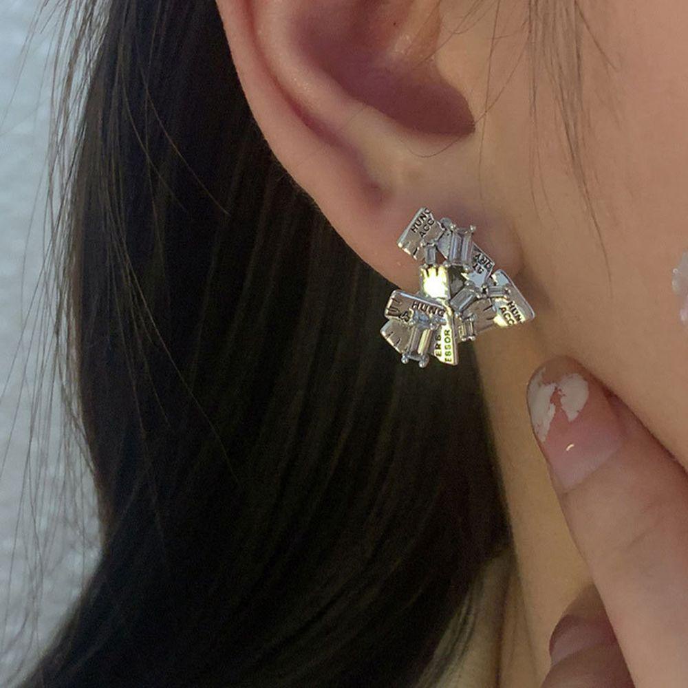 Mxbeauty Anting Love Hati Trendy Kreatif Wanita Unik Alloy Patah Anting Gaya Korea