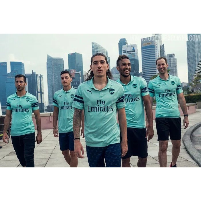 Khanzzs lagi ada      JERSEY BOLA ARSENAL 3RD OFFICIAL 2018-2019     Mari beli kak