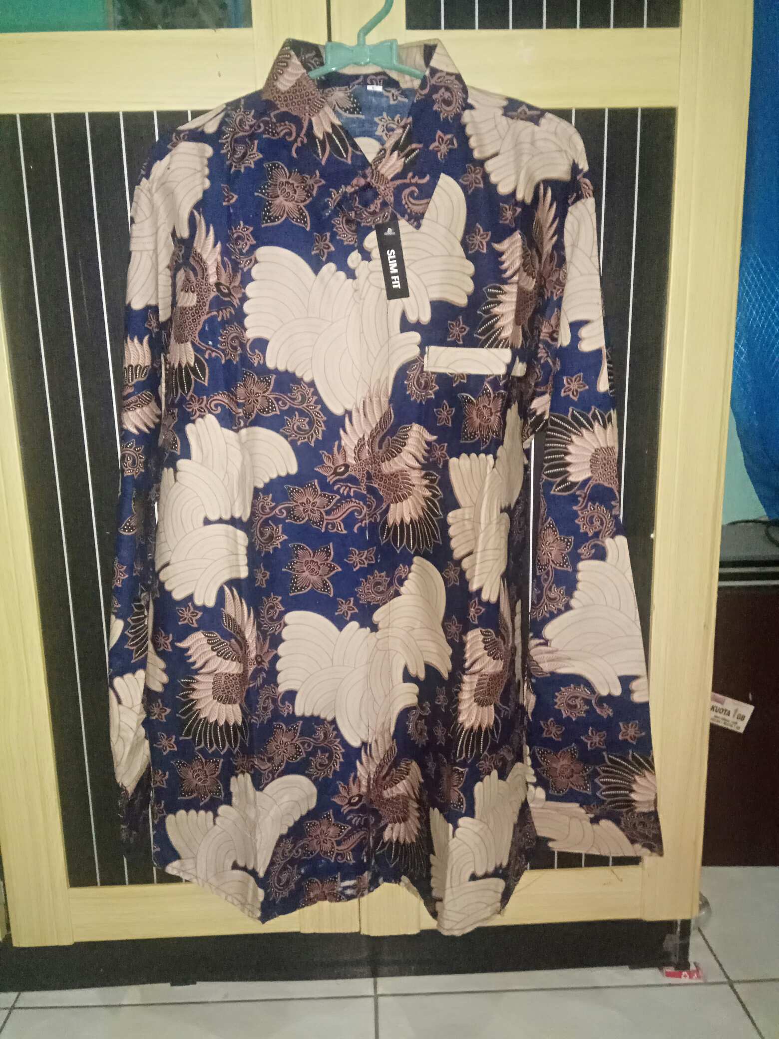 Kemeja Batik Slimfyt Khas Butik Pria Lengan Panjang
