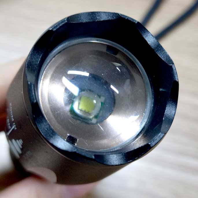 IDN TOOLS - TaffLED Senter LED Cree XM-L T6 26650 5000 Lumens Senter Perlengkapan Camping- E97