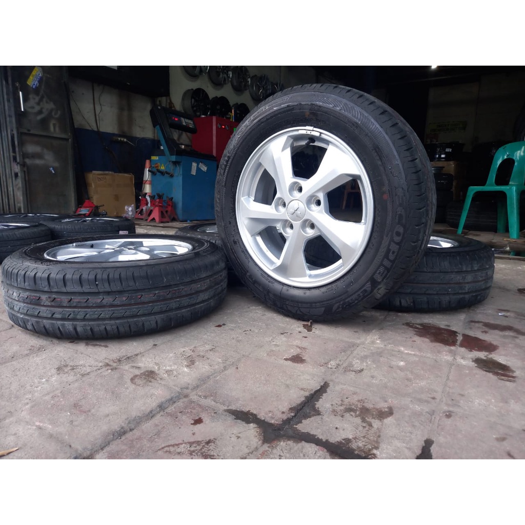 VELG SEKEN MURAH COPOTAN MOBIL XPANDER RING 16 + BAN BEKAS 195 65 R15
